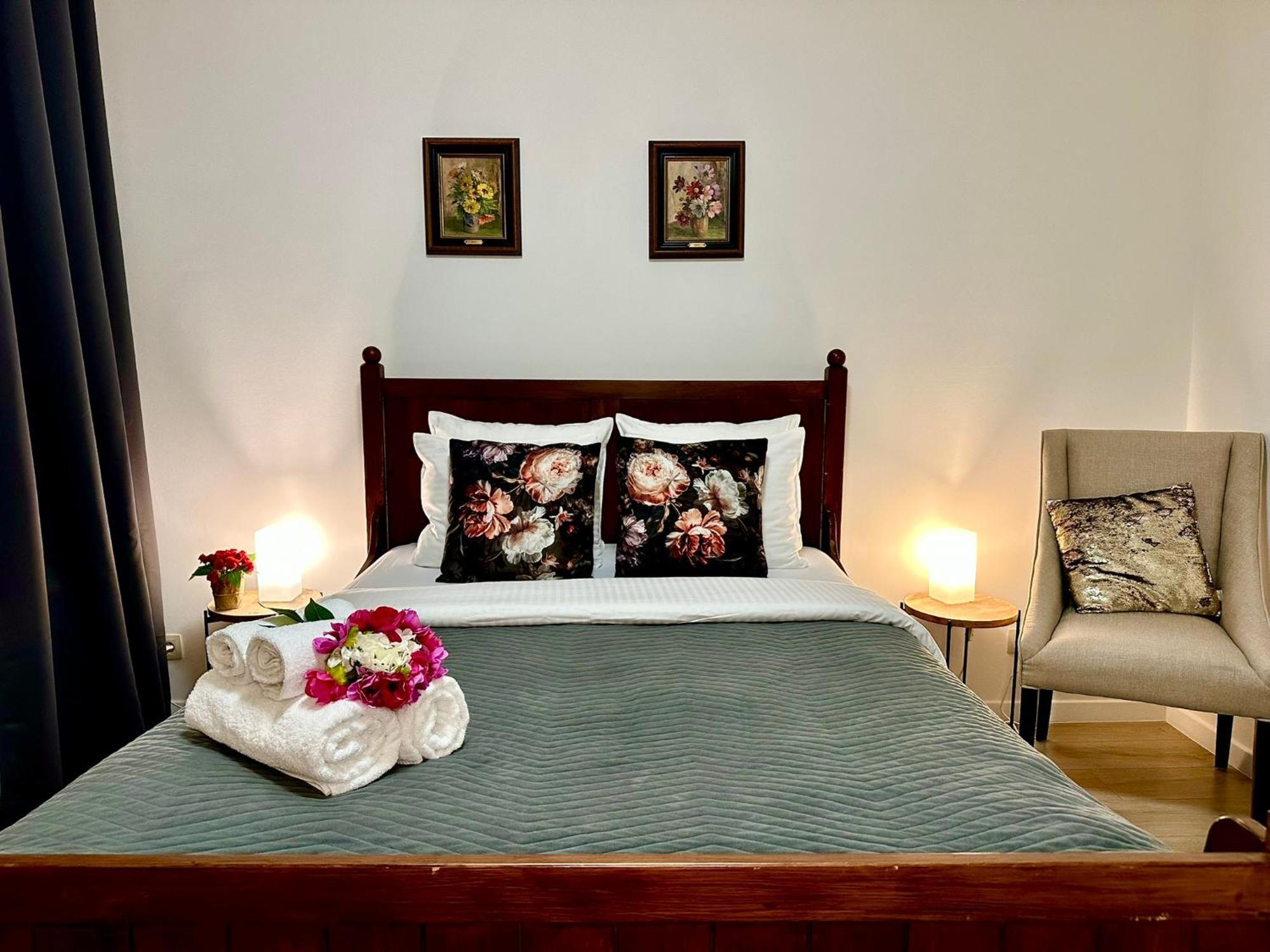 Luxury Suites Centrum By Rikas Hotels Antwerpen Ngoại thất bức ảnh