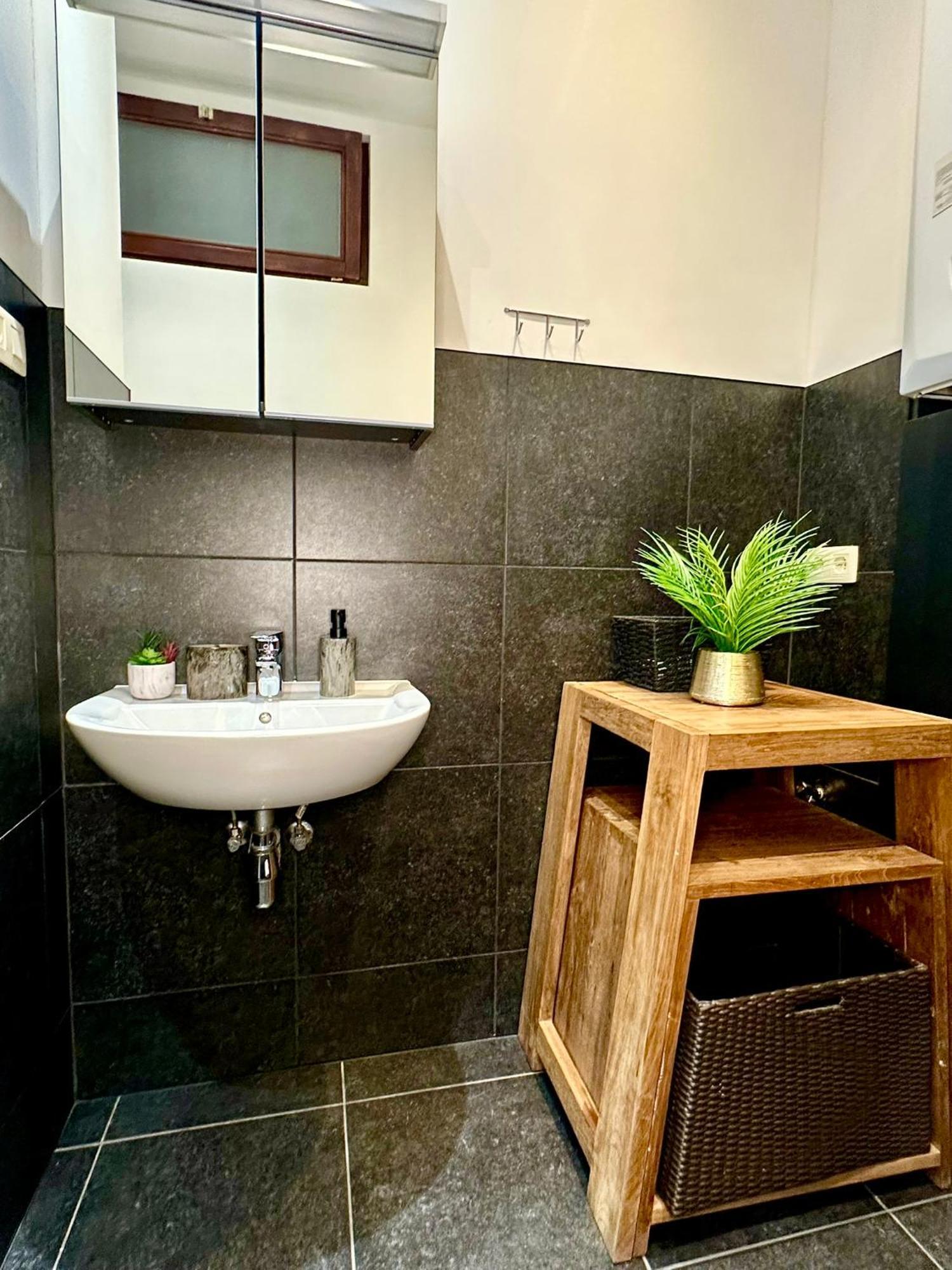 Luxury Suites Centrum By Rikas Hotels Antwerpen Ngoại thất bức ảnh